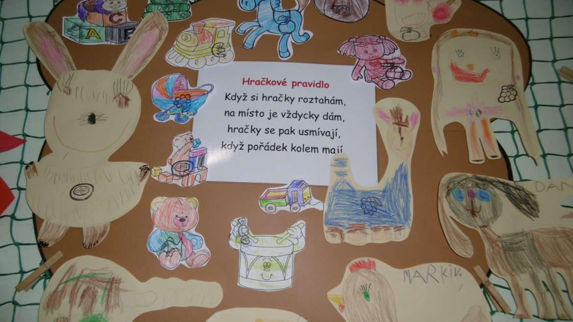 AHOJ VE ŠKOLCE