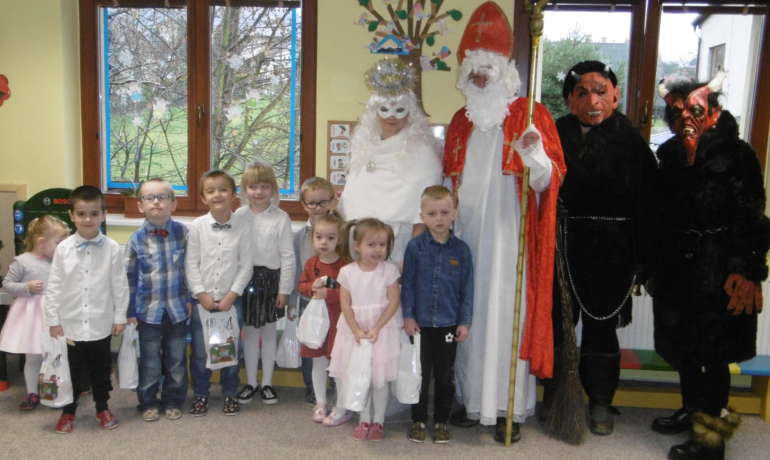 MIKULÁŠ