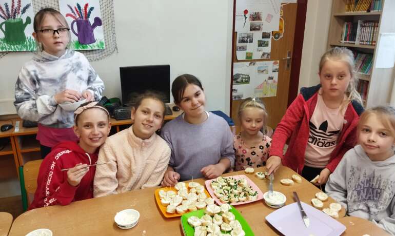 ŠKOLNÍ PROJEKT „MLÉKO DO ŠKOL“ –OCHUTNÁVKA MLÉČNÝCH VÝROBKŮ