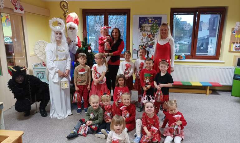 NÁVŠTĚVA MIKULÁŠE, ČERTÍKA A ANDĚLA V NAŠÍ ŠKOLCE